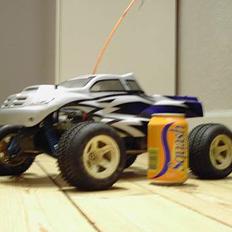 Bil Acme Conquistador