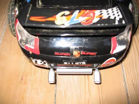 Bil porsche 911 - bilen set oppe fra omme bag ved billede 4