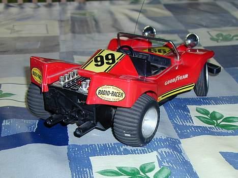 Bil Racing Buggy - et bagfra, her er power knap og høj/law gear billede 3