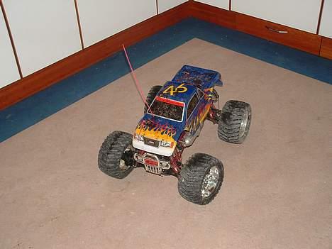 Bil GENESIS  Monster Truck - så fik den den første tur det tog lidt tid starte først gang billede 9