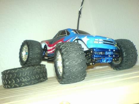 Truck RC18MT billede 1