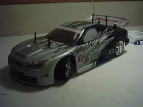 Bil nissan skyline HBX billede 1