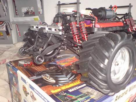 Truck Traxxas E-Maxx SOLGT billede 8