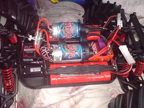 Truck Traxxas E-Maxx SOLGT billede 11