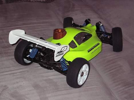 Buggy XRay XB8 solgt billede 10