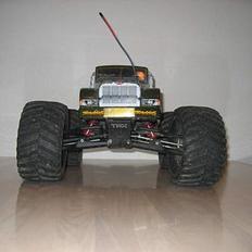 Off-Roader e-maxx