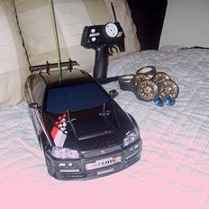 Bil HBX Nissan Skyline 