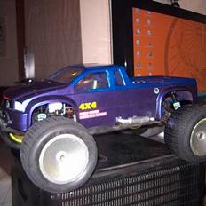 Truck Mammoth ST (SOLGT)