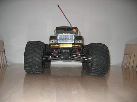 Off-Roader e-maxx billede 1