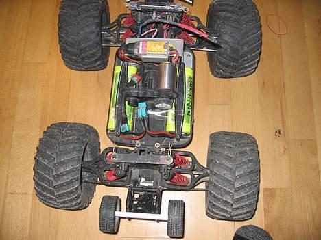 Off-Roader e-maxx billede 5