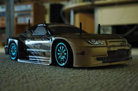 Bil Nissan Skyline billede 2