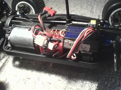 Truck AE RC18T billede 8