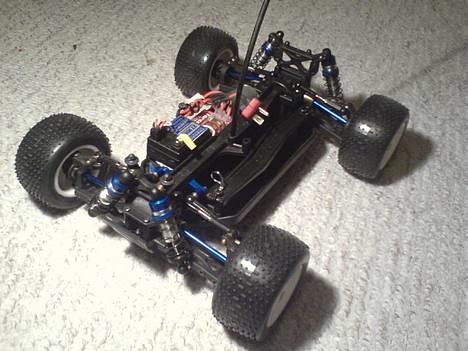 Truck AE RC18T billede 12