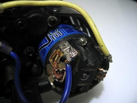 Truck Associated RC10T4 - Overvejer at lodde ledninger på for at mindske modstand, men det kommer nok når det bliver 12T i stedet billede 10