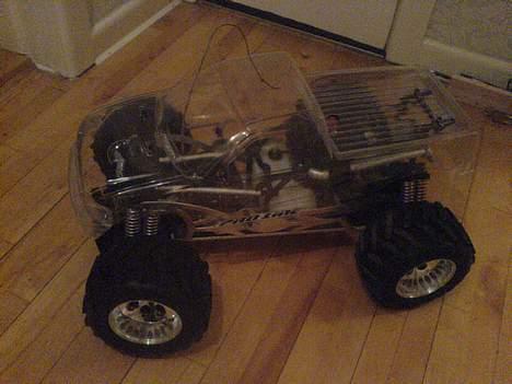 Off-Roader FG Monster Truck - malerne er på vej billede 2