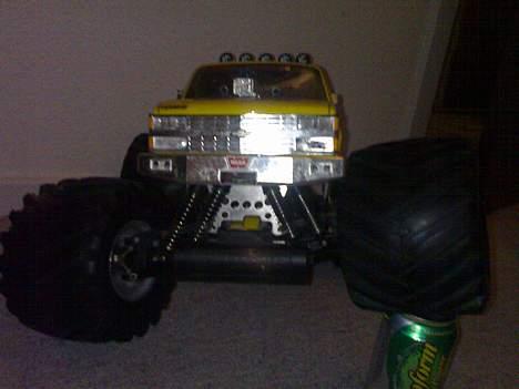 Truck kyosho  Usa-1  - Se lige de hjul der. 20cm brede :) billede 1