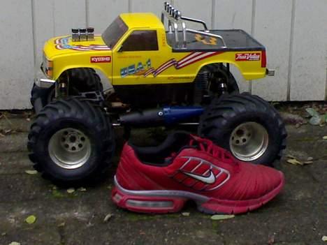 Truck kyosho  Usa-1  - skoen er en størelse 44 billede 6