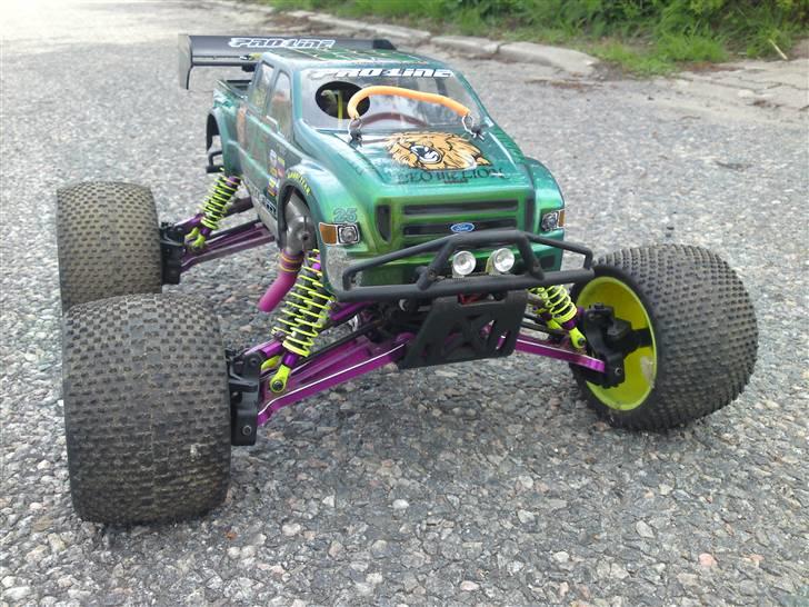 Truck HPI Savage .28 - HPI Savage .28 Opbygget som en X - Ford F-650. billede 9