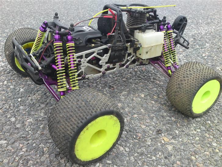 Truck HPI Savage .28 - HPI Savage .28 Opbygget som en X - Ford F-650. billede 11