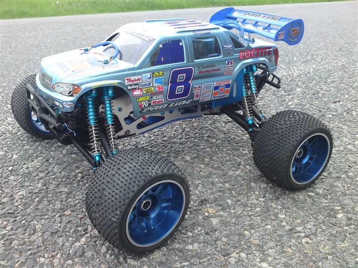 Truck HPI Savage .28 - Savage 25 Ombygget til Savage X - Cadillac Escalade EXT Nascar 8 Loctite. billede 1