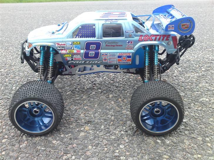 Truck HPI Savage .28 - Savage 25 Ombygget til Savage X - Cadillac Escalade EXT Nascar 8 Loctite. billede 2