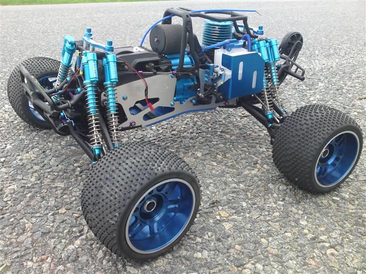 Truck HPI Savage .28 - Savage 25 Ombygget til Savage X - Cadillac Escalade EXT Nascar 8 Loctite. billede 11