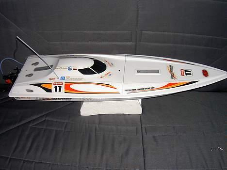 Båd twin storm (kyosho) billede 2