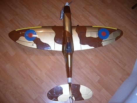 Fly Spitfire.  Smadret. billede 13