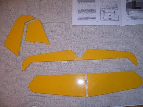 Fly MESSERSCHMITT.. Smadret. - rorfladerne klar til montering. billede 6