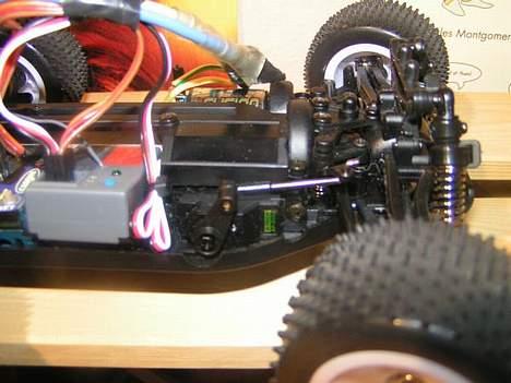 Buggy A-tech XmT4 - Micro servo billede 15