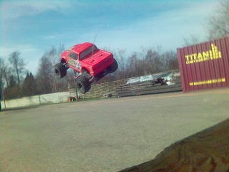 Truck Tamiya Mighty Bull - hop til træf med ruben, christian og mikkel. billede 20