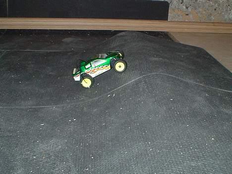 Truck Team Losi Micro-t Solgt - Her skal den så til at tage hoppet billede 8