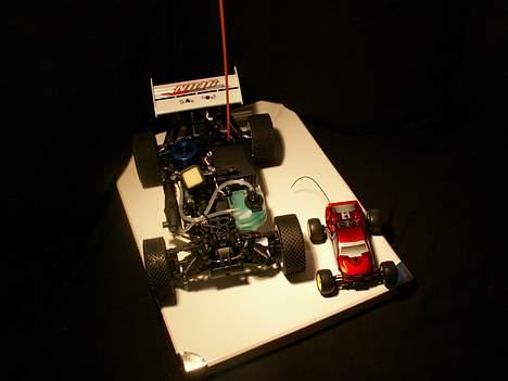 Truck Team Losi Micro-t - Her står den sammen med min Acme NB16 billede 6
