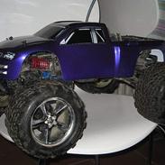 Off-Roader Traxxas Revo