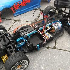 Bil TT01D Carbon/alu 2,4Ghz