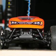 Off-Roader xray m18t  