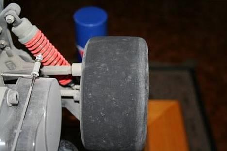 Bil Mercedes Benz C kl. 1:5 - Venstre bagdæk efter masser af dækrøg billede 19