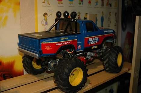 Truck Tamiya Black foot - back billede 2