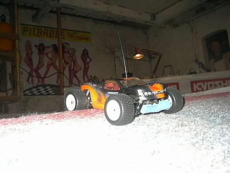 Off-Roader Xray m18t  billede 1