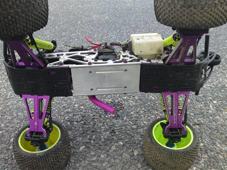 Truck HPI Savage .28 - HPI Savage .28 Opbygget som en X - Ford F-650. billede 20