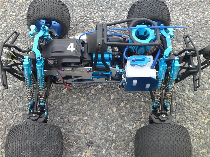 Truck HPI Savage .28 - Savage 25 Ombygget til Savage X - Cadillac Escalade EXT Nascar 8 Loctite. billede 19