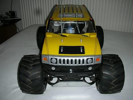 Off-Roader FG Monster Hummer H2 RTR - Lækkert, der står den jo bare og ser godt ud ! billede 11