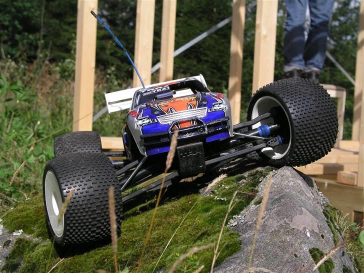 Off-Roader Revo 2,5 Truggy billede 1