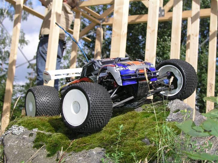 Off-Roader Revo 2,5 Truggy billede 2