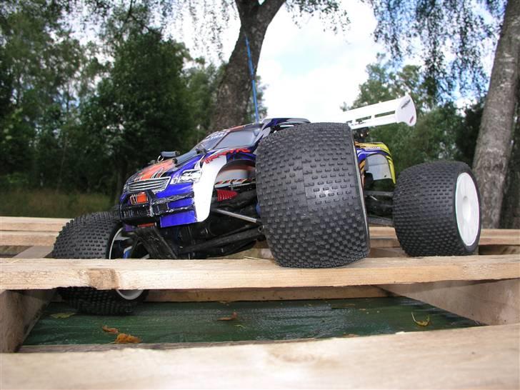 Off-Roader Revo 2,5 Truggy billede 5