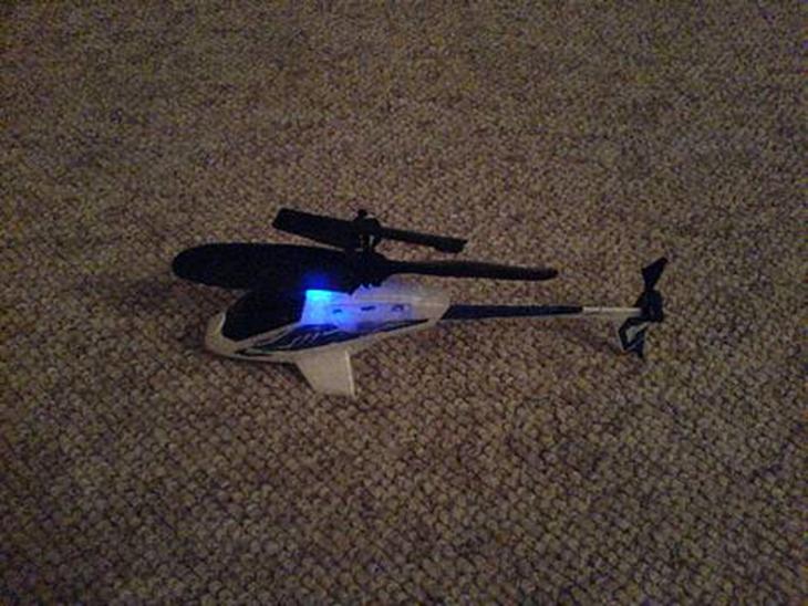 Helikopter Sanhuan - Micro Heli. billede 1