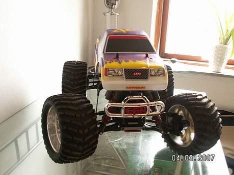 Off-Roader genesis 1/8 Solgt billede 2