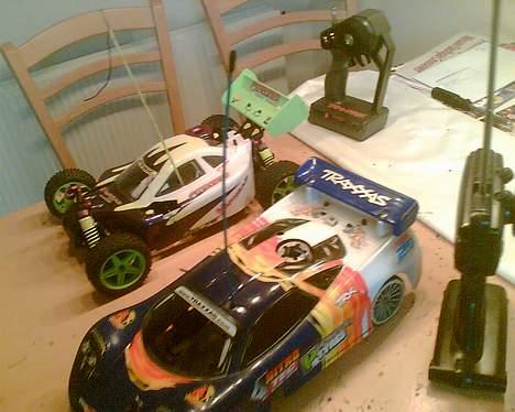 Buggy warhead - min buggy og en vens traxxas onroad.. billede 3