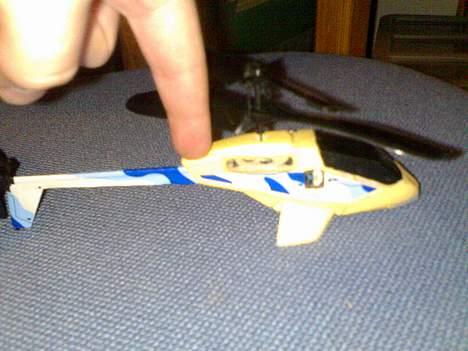 Helikopter picocopter - lige for at sætte en finger på det billede der :P billede 3