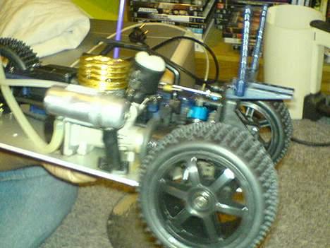 Truck kyosho PureTen GP 4WD - med nye støddæmpere og hjul uden tank billede 10